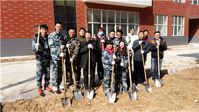 信息工程学院支援贺阳国际中小学校园建设