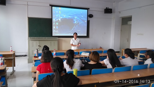 管理科学与工程学院市场营销专业 2017届毕业论文开题答辩会圆满举行