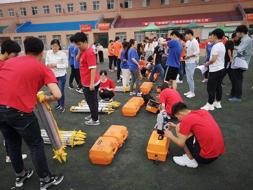 【学生活动】秀测量技能，亮测绘实力