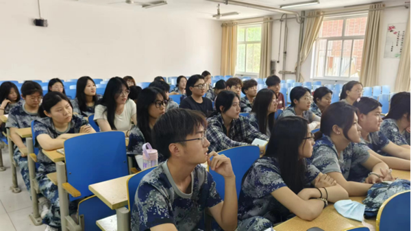 榜样引领|保定理工学院|管理学院|优秀校友冀泉升交流分享会