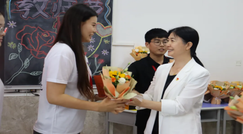 保定理工学院教育学院“晨曦细雨育桃李，金秋硕果慰园丁”教育学院教师节活动圆满结束