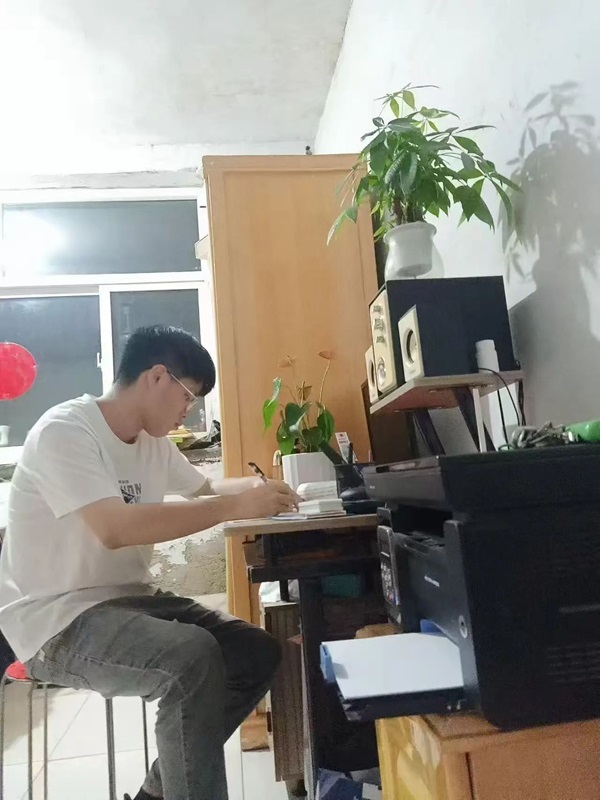 学风建设|保定理工学院|管理学院|先进引领方向，榜样凝聚力量（二十一）：王亚云——笔耕不辍书壮志，研途淬炼