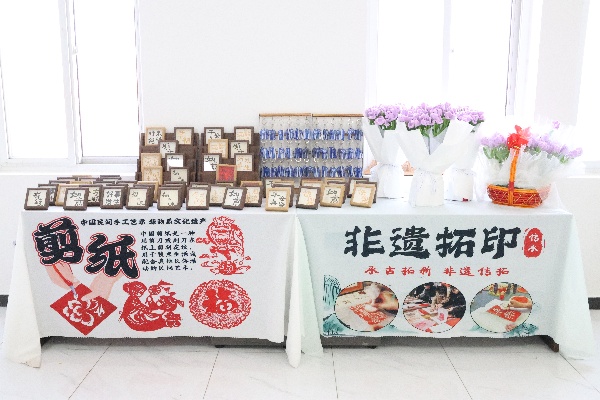 【光影致礼，师恩绵长】浓情谢师恩，定格教育情——保定理工学院经济学院教师节主题拍照活动温情启办