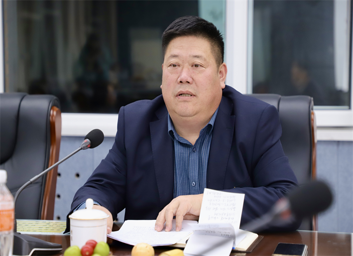 情暖重阳 共话发展——保定理工学院举办2025年重阳节老专家老教授茶话会