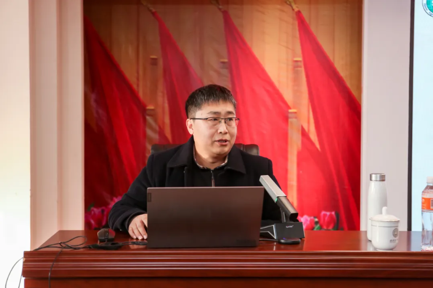 聚焦样板支部创建 提升党建规范化水平——我校举办党务干部培训暨经验交流会