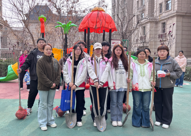 植此青绿  共赴春日——教育学院植树节系列活动