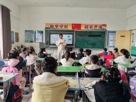 美育润童心 文艺助振兴｜保定理工学院美育支教走进易县乡村小学