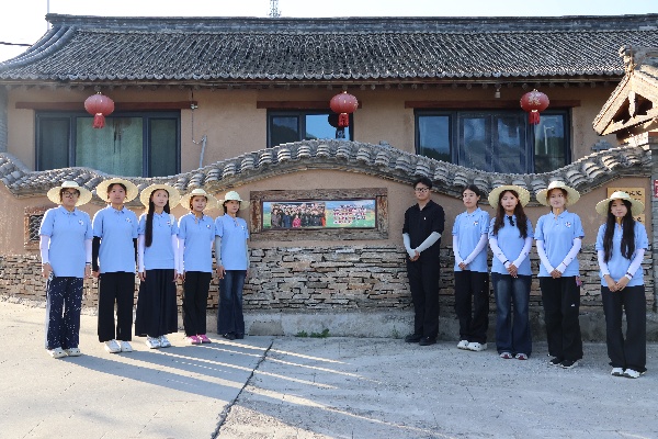【赓红三下乡（二）】踏寻乡土研学足迹，传递康复医者温情——康复医学院于顾家台村开展暑期三下乡观摩研学活动