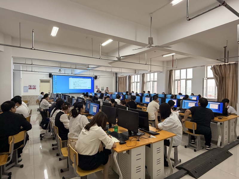 【以智提质 强师赋能】 聚力AI赋能 提升数字素养——信息科学与工程学院举办AI智能体专题培训