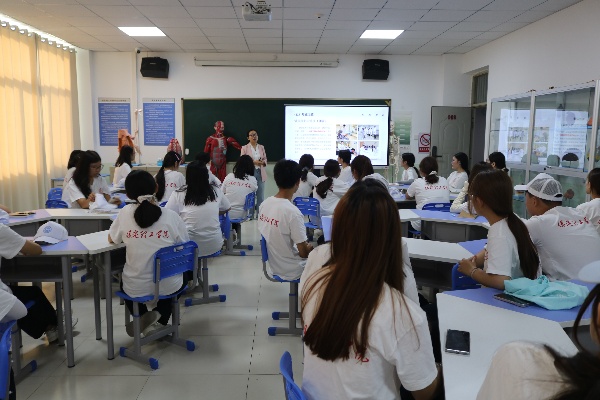 以专业守护健康——保定理工学院健康服务与管理专业举行2026级新生见面会