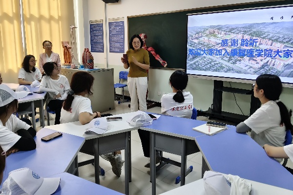 以专业守护健康——保定理工学院健康服务与管理专业举行2026级新生见面会