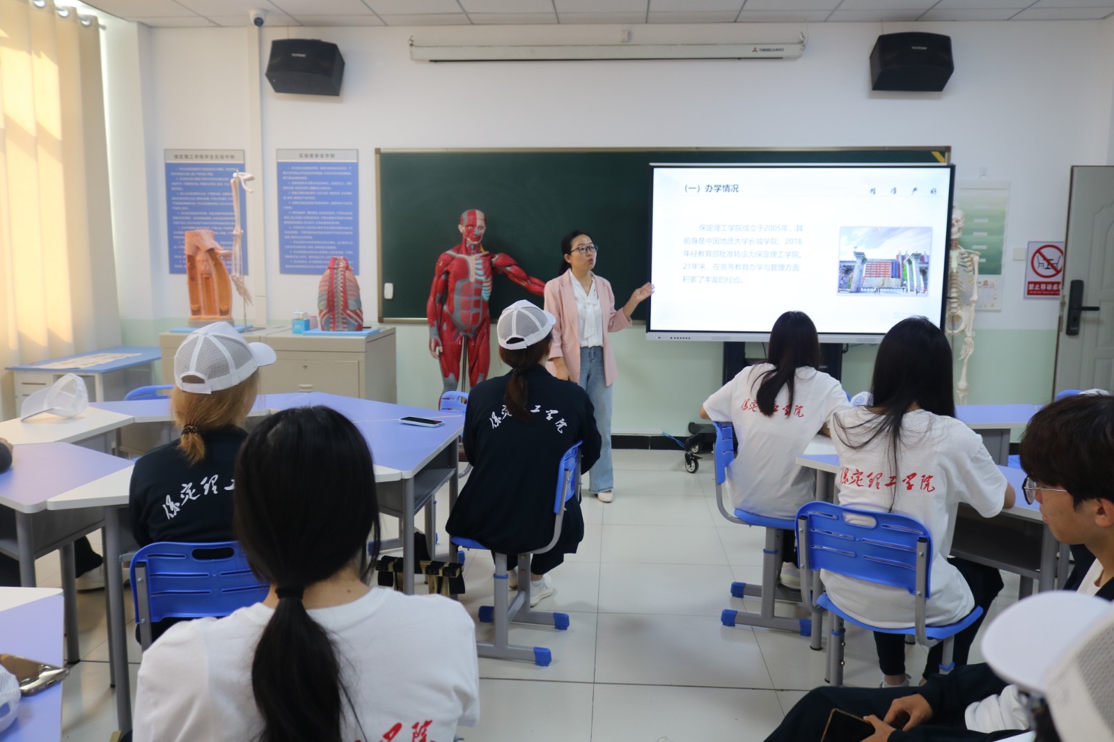 以梦为马，不负“食”光——保定理工学院西式烹饪工艺专业举行2026级新生见面会