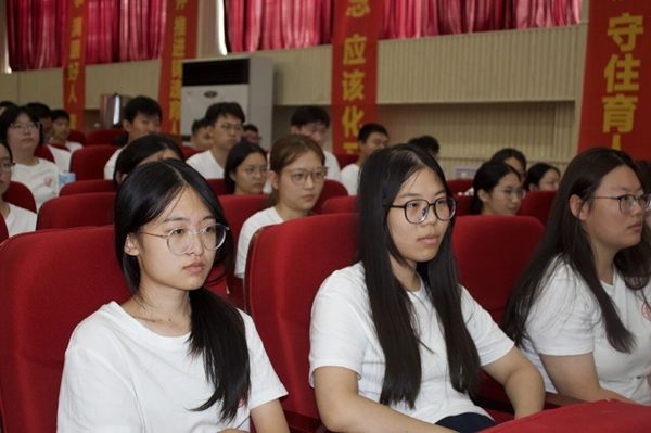 入学教育专题｜保定理工学院管理科学与工程学院开展京东王家老师专题讲座：聚焦职业规划 深化产教融合