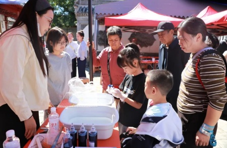 古衙承文脉 青年传非遗——保定理工学院多场地开展非遗传承实践活动