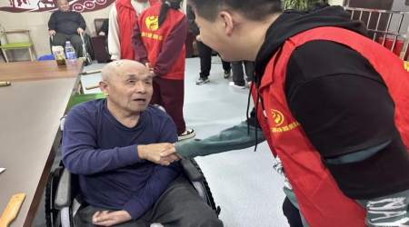 “弘扬志愿精神，关爱老年群体”—— 保定理工学院艺术学院“艺”路相伴志愿服务队系列之“走进敬老院”