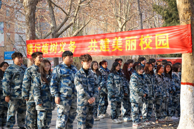 “植”此青绿 共“树”未来--保定理工学院开展植树节主题活动