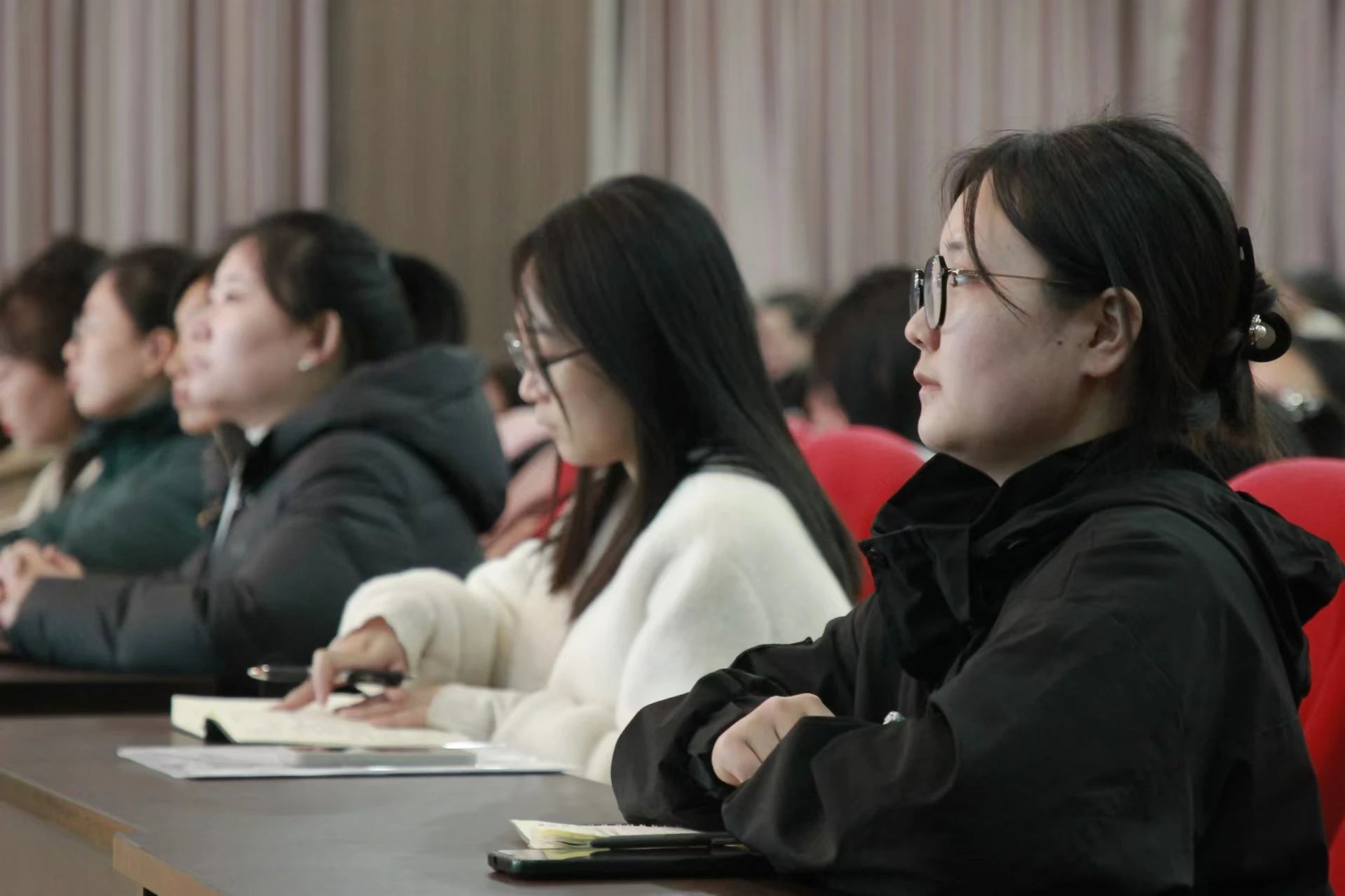 “一站式”学生服务｜解码青春 助力成长｜保定理工学院开展全校心理委员培训工作