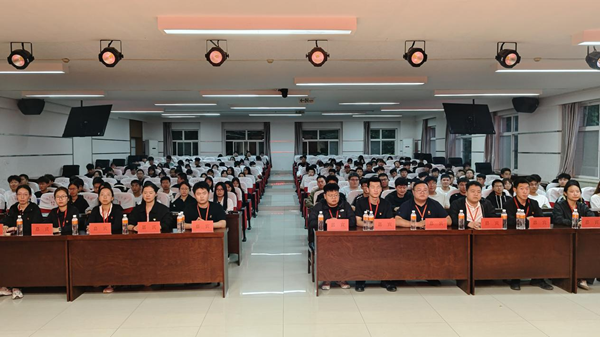 劳动教育|保定理工学院|管理学院|劳动育新人，创意促文明——2025年劳动教育月表彰大会圆满举行