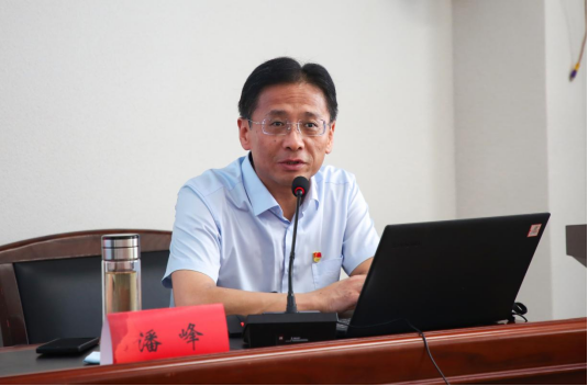 保定理工学院组织优秀党员代表赴红旗渠精神培训基地学习