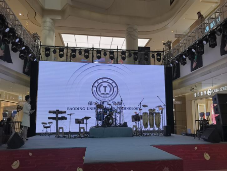 保定理工学院倾力呈现——“潮竞秀 艺起玩”竞秀区第二届潮玩创意市集盛大启幕