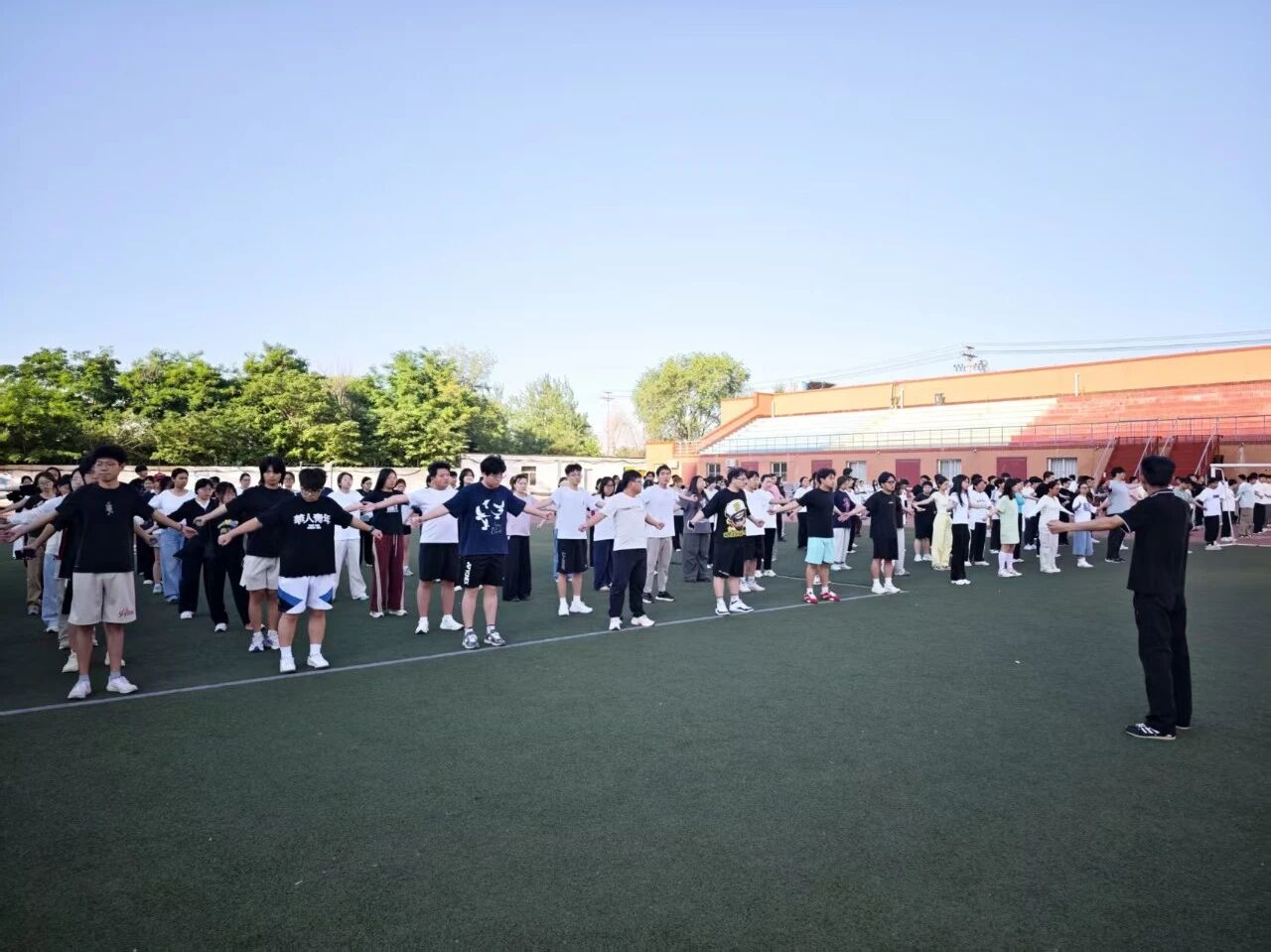 保定理工学院管理科学与工程学院启动“阳光晨跑·学风领航”活动