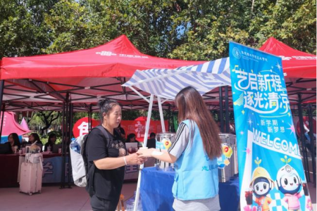 艺承文脉迎新至 情暖新程逐梦行 ——艺术学院2026级新生迎新工作进行时