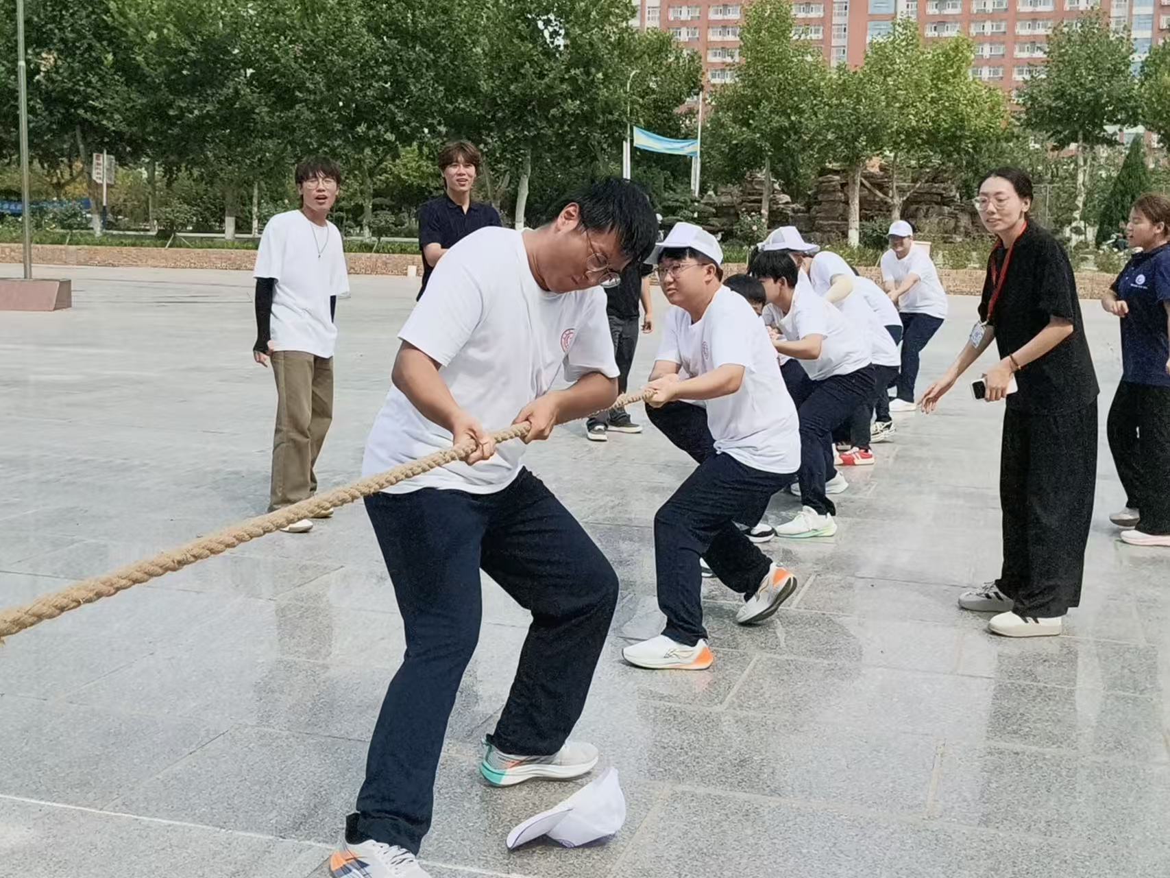 躬行体验悟管理 以协作启新程丨管理科学与工程学院开展2026级新生体验式入学教育