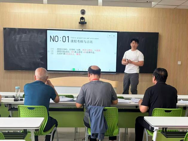 三尺讲台初亮剑  专家把脉促成长丨我校新教师课堂教学资格验收工作圆满结束