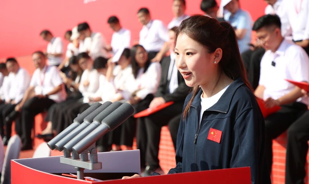 砺心筑梦 逐光启程｜保定理工学院举行2026级新生开学典礼