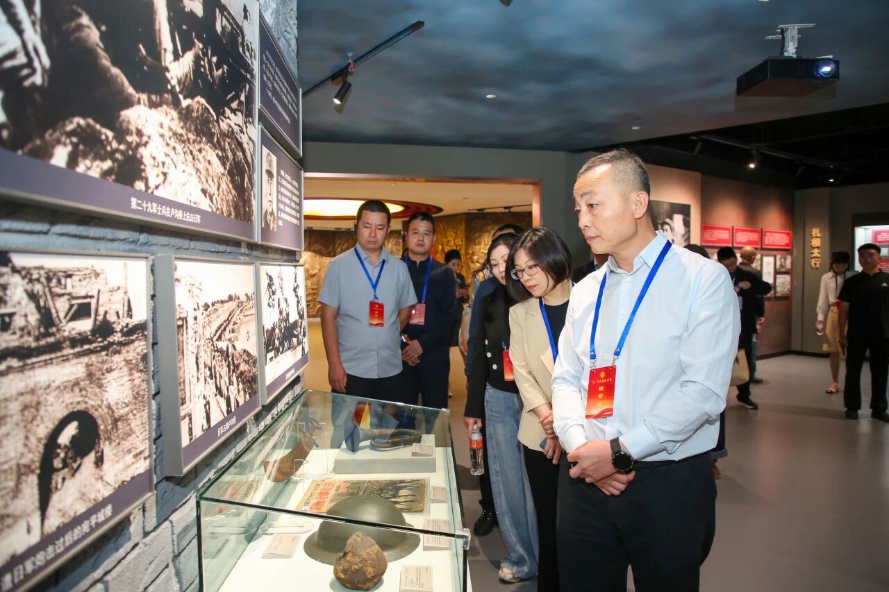 凝心汇智｜九三学社保定市委一行莅临保定理工学院开展产学研用协同创新专题调研